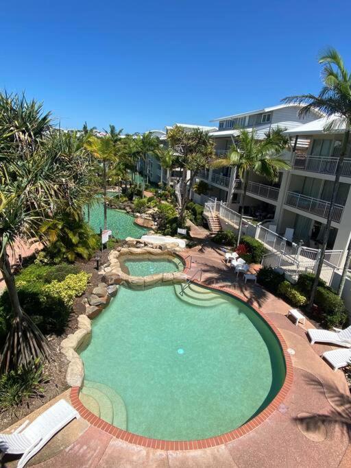 Alex Heads Beachfront Resort King Bed Studio Room Alexandra Headland Exterior photo