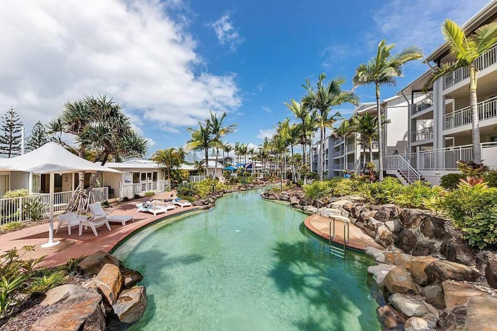 Alex Heads Beachfront Resort King Bed Studio Room Alexandra Headland Exterior photo